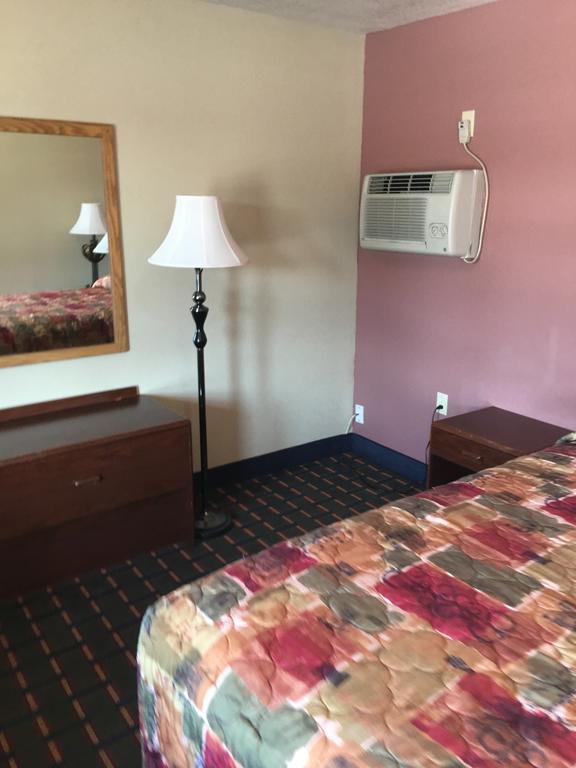 Best Value Inn Motel Sandusky Марианна Екстериор снимка