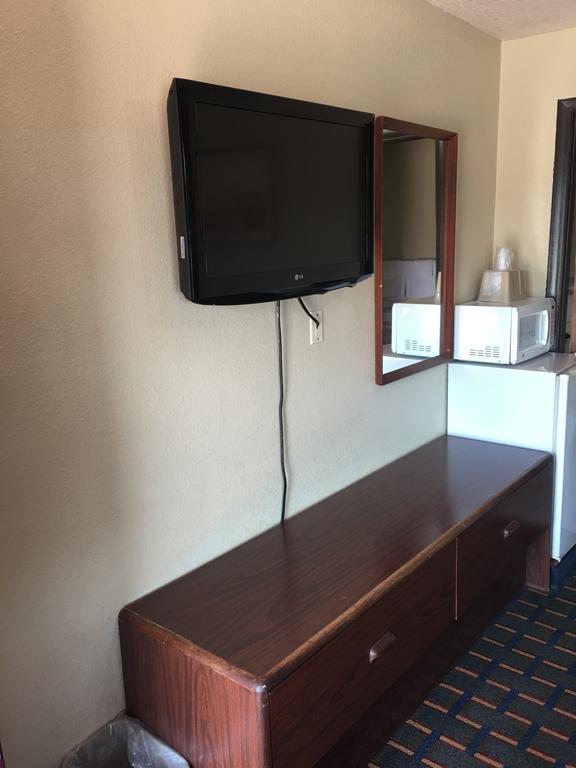 Best Value Inn Motel Sandusky Марианна Екстериор снимка