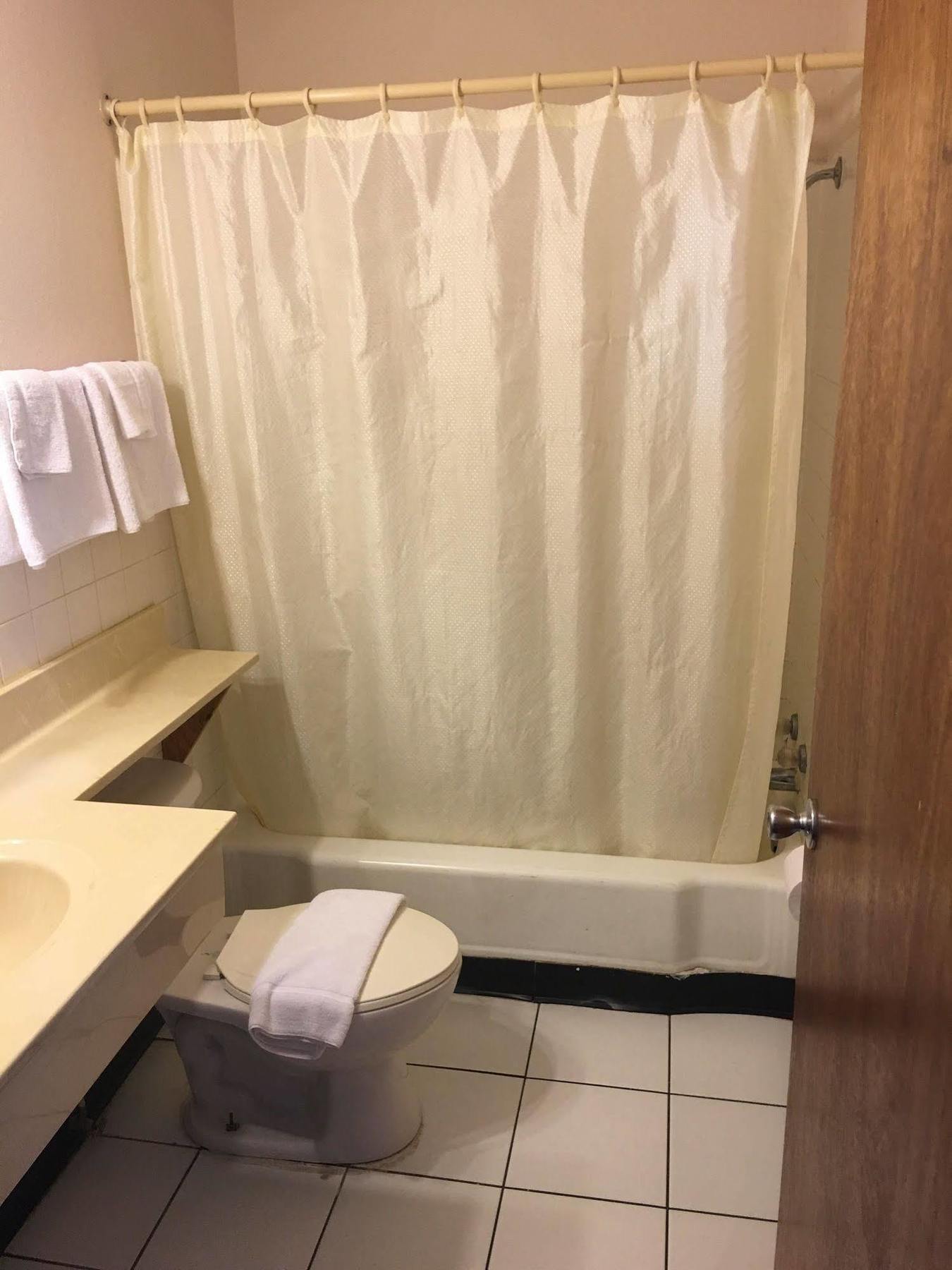 Best Value Inn Motel Sandusky Марианна Екстериор снимка