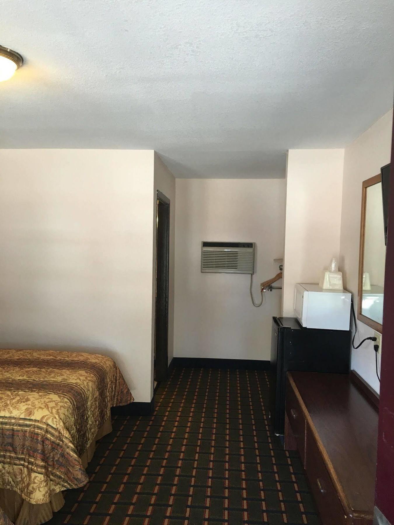 Best Value Inn Motel Sandusky Марианна Екстериор снимка