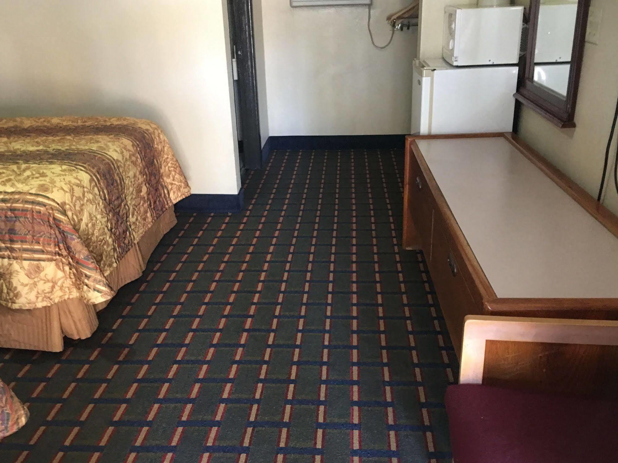 Best Value Inn Motel Sandusky Марианна Екстериор снимка