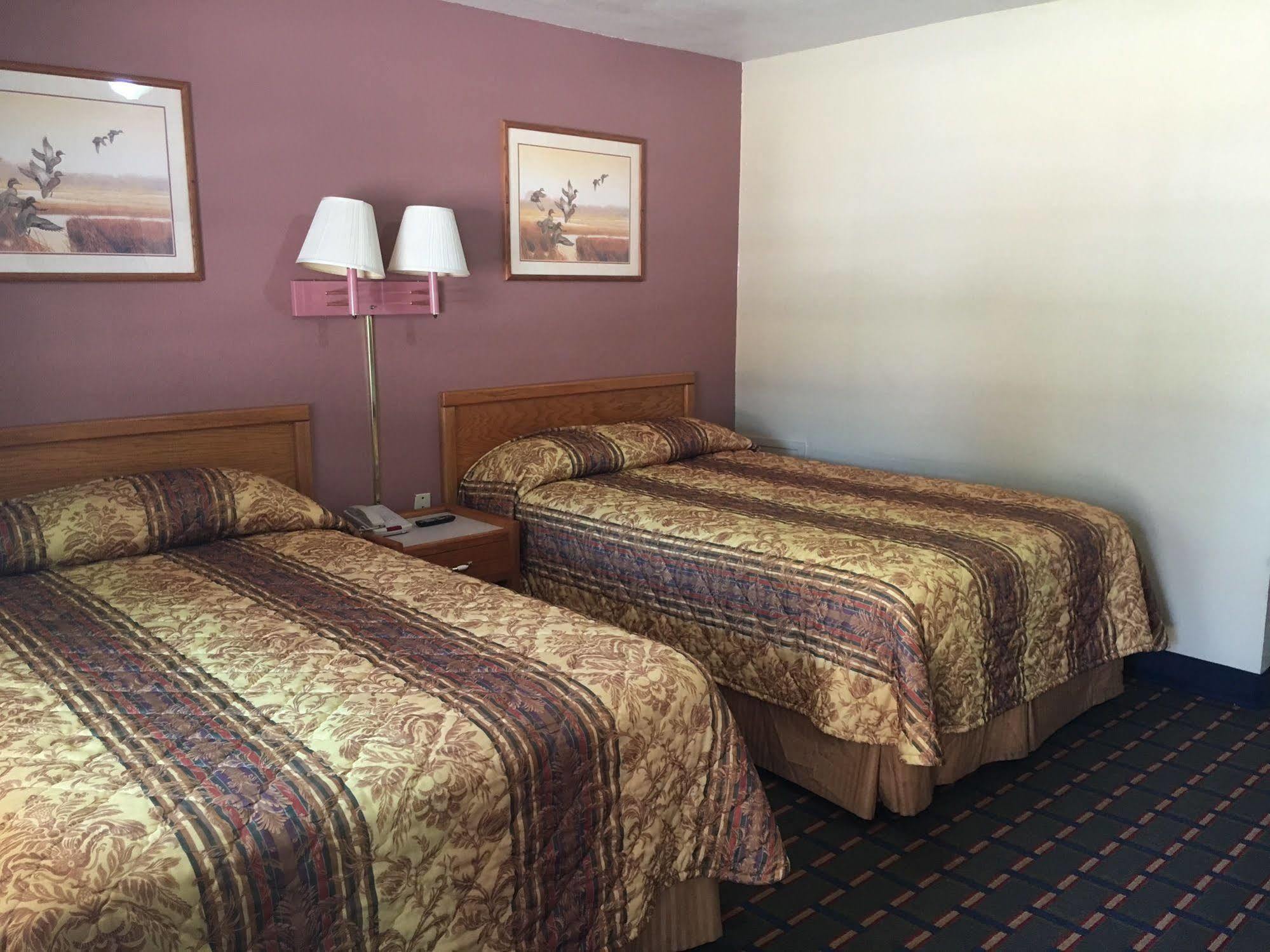 Best Value Inn Motel Sandusky Марианна Екстериор снимка